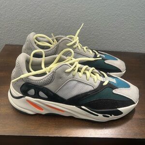 Adidas Yeezy Boost 700 Wave Runner